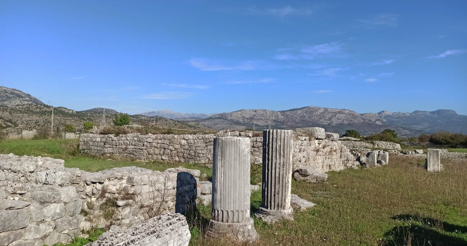 Duklja Ruins columns and ruins
