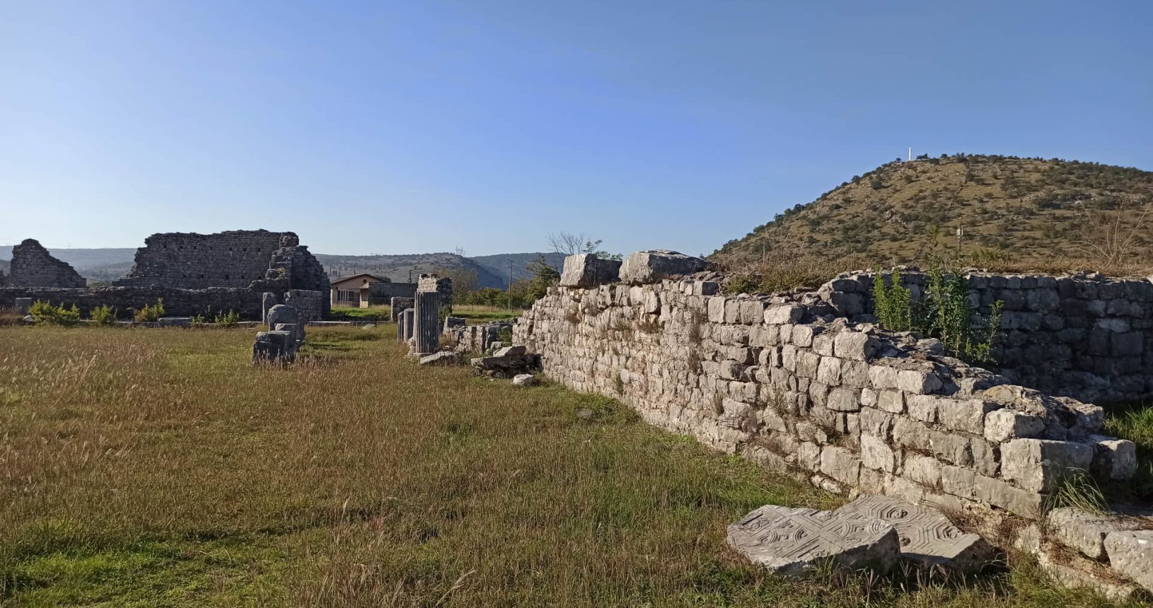 Duklja Ruins part of the wall