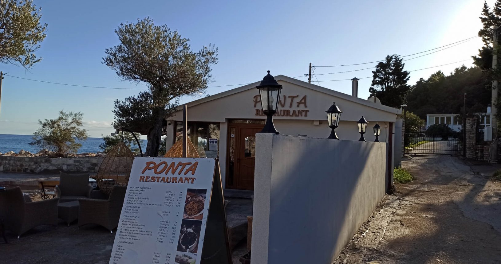 Beach restaurant in Canj