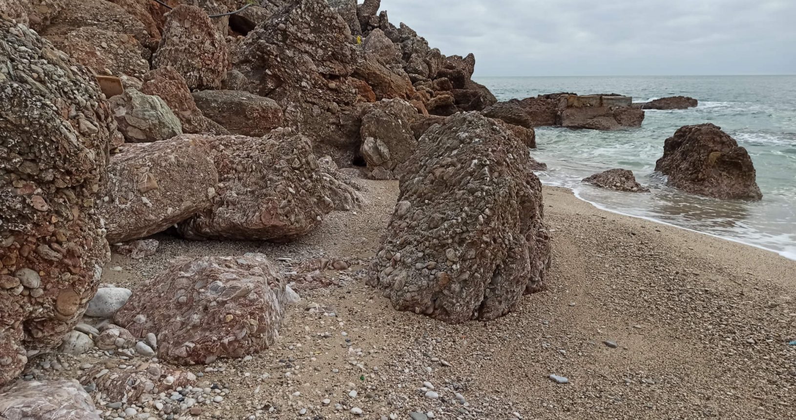 Beautiful rocks. Drobni Pijesak beach