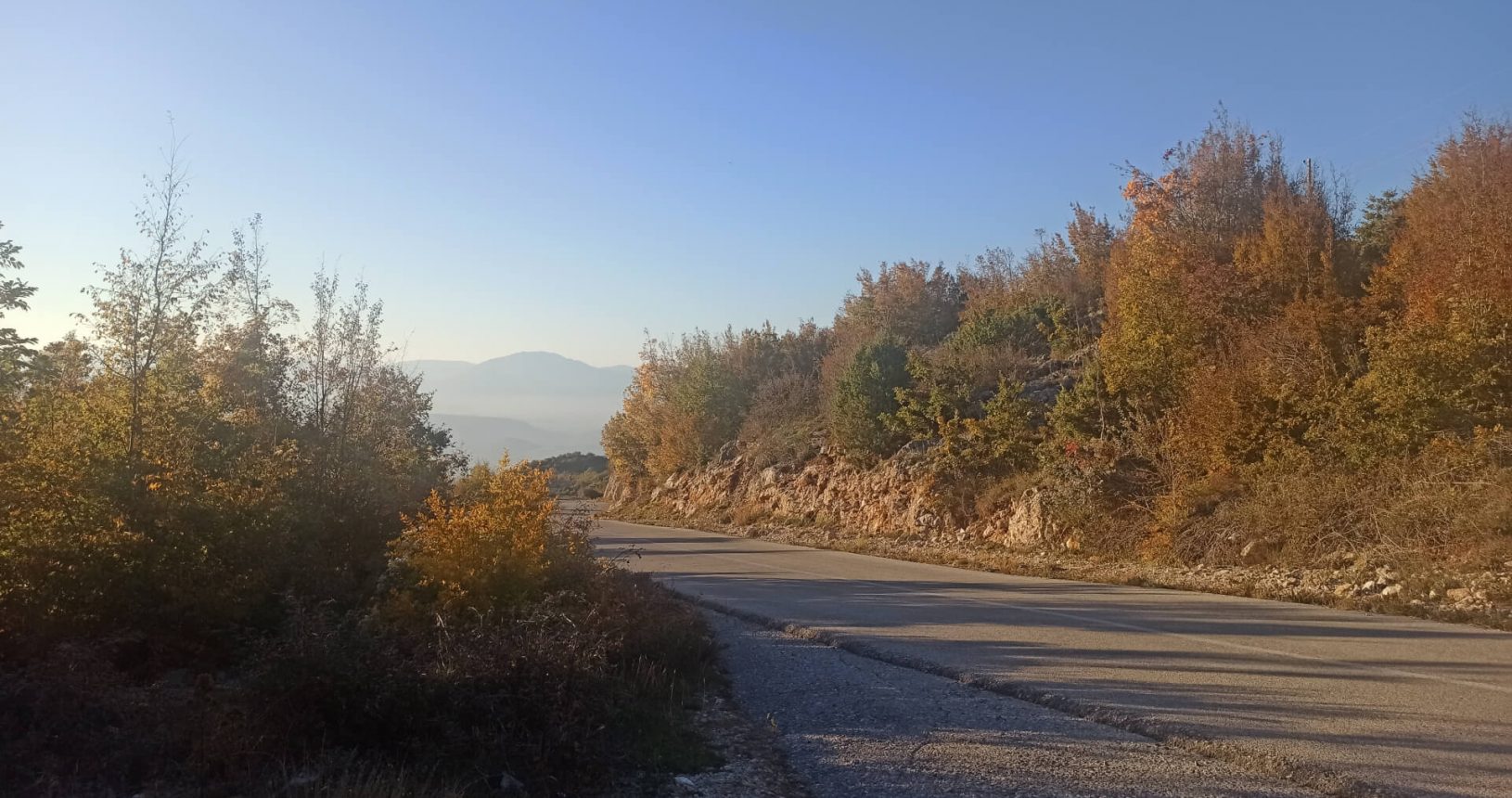 The road near Viewpoint Kuk Ledinski
