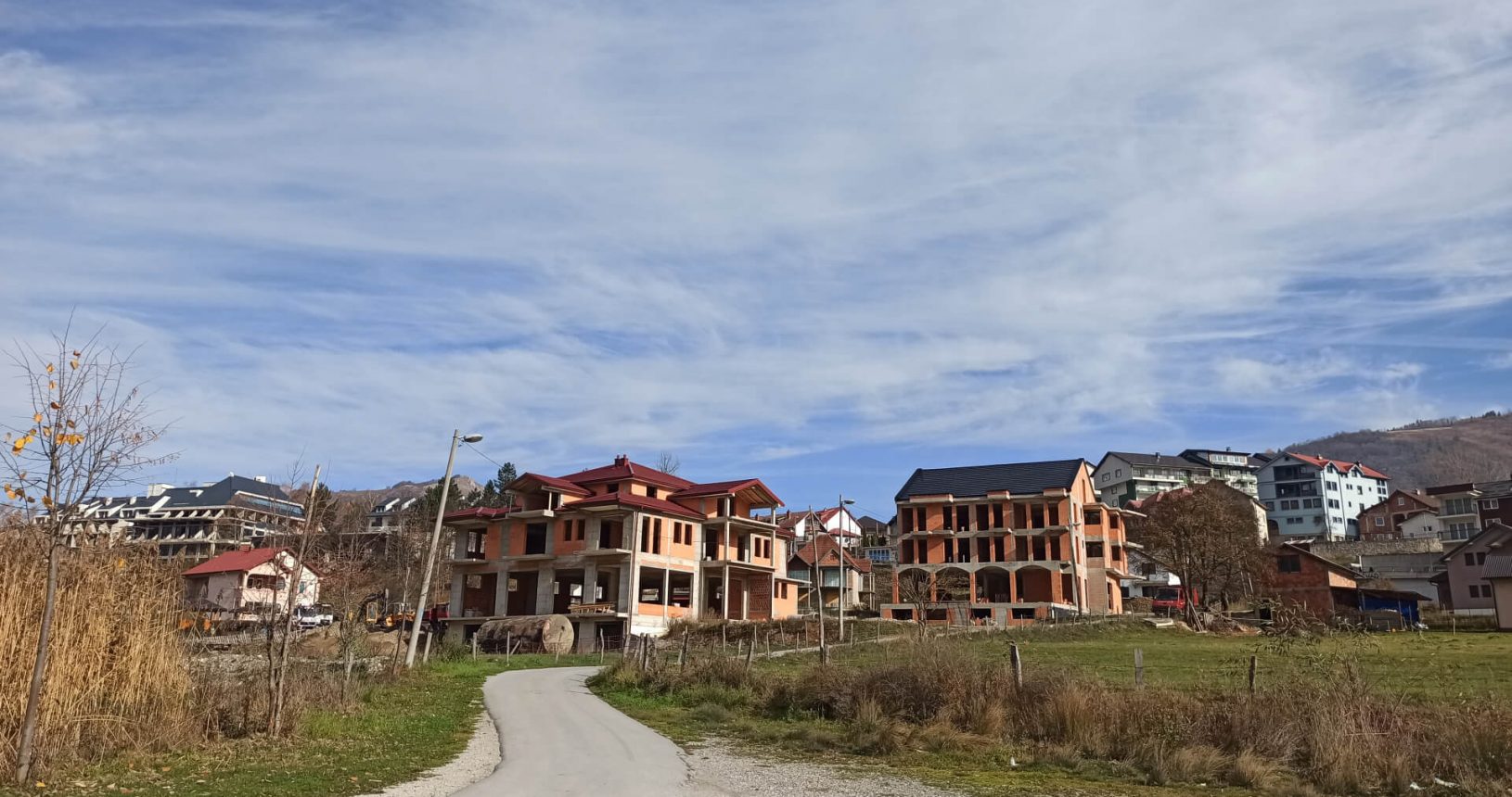 Hotels around Plav lake