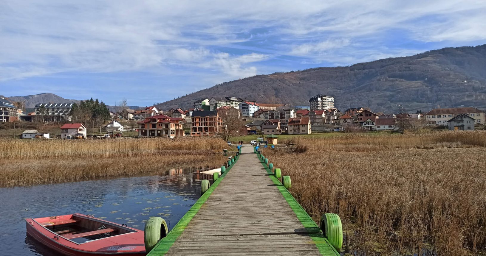 Plav lake pier and hotels