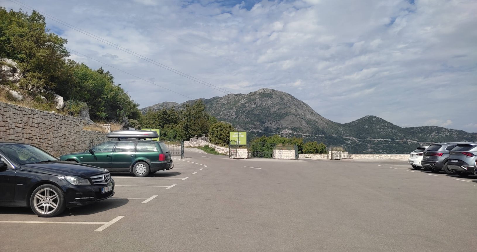 Big parking near Lipa Cave