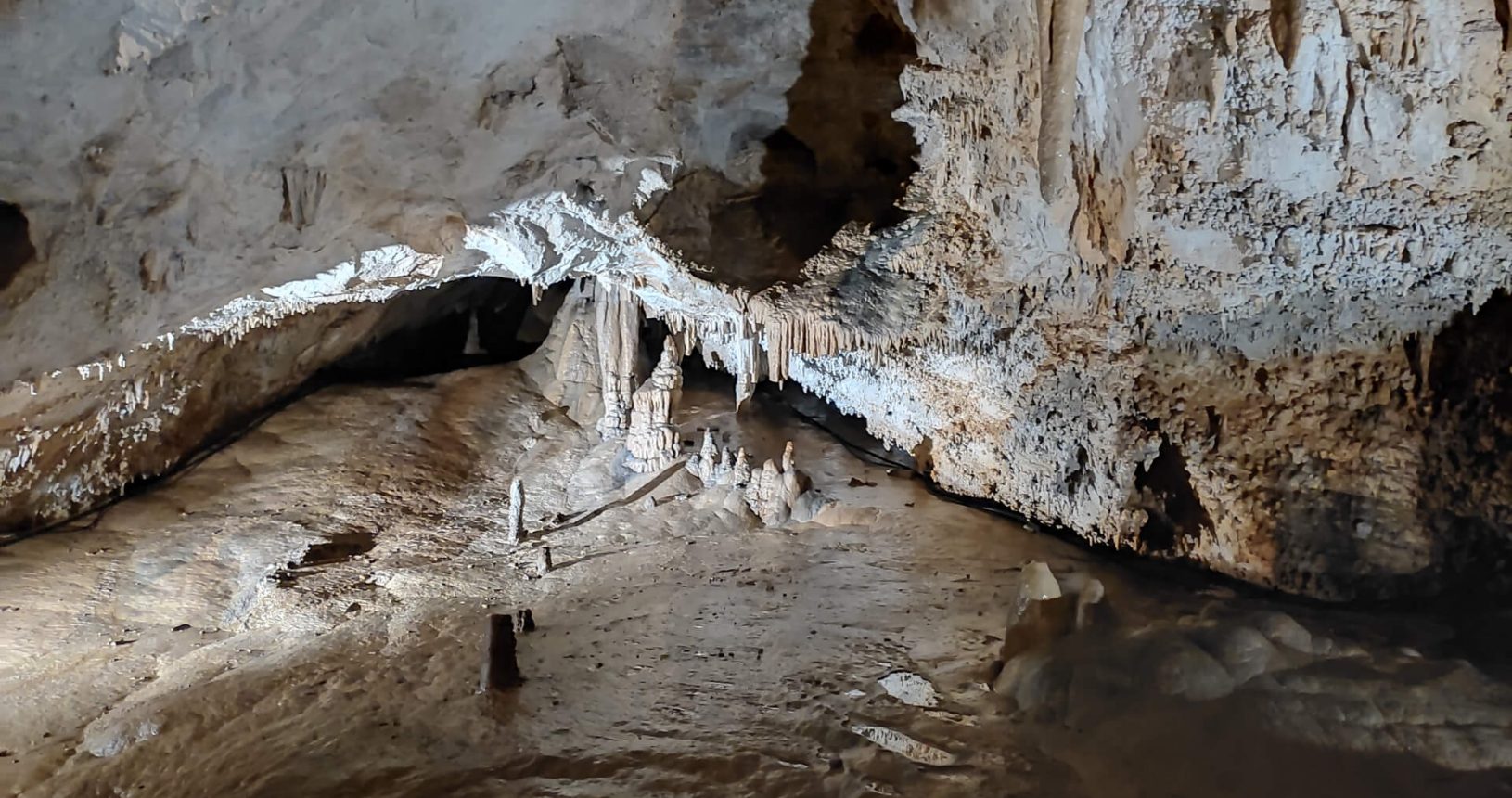 Magical nature in Lipa Cave