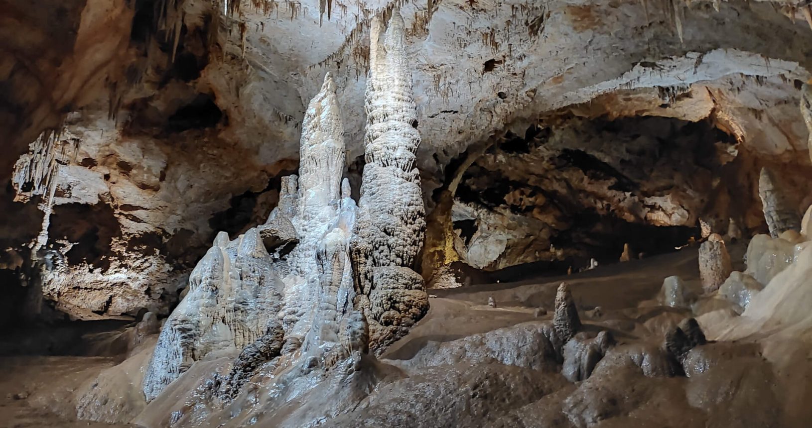 Pure nature in Lipa Cave