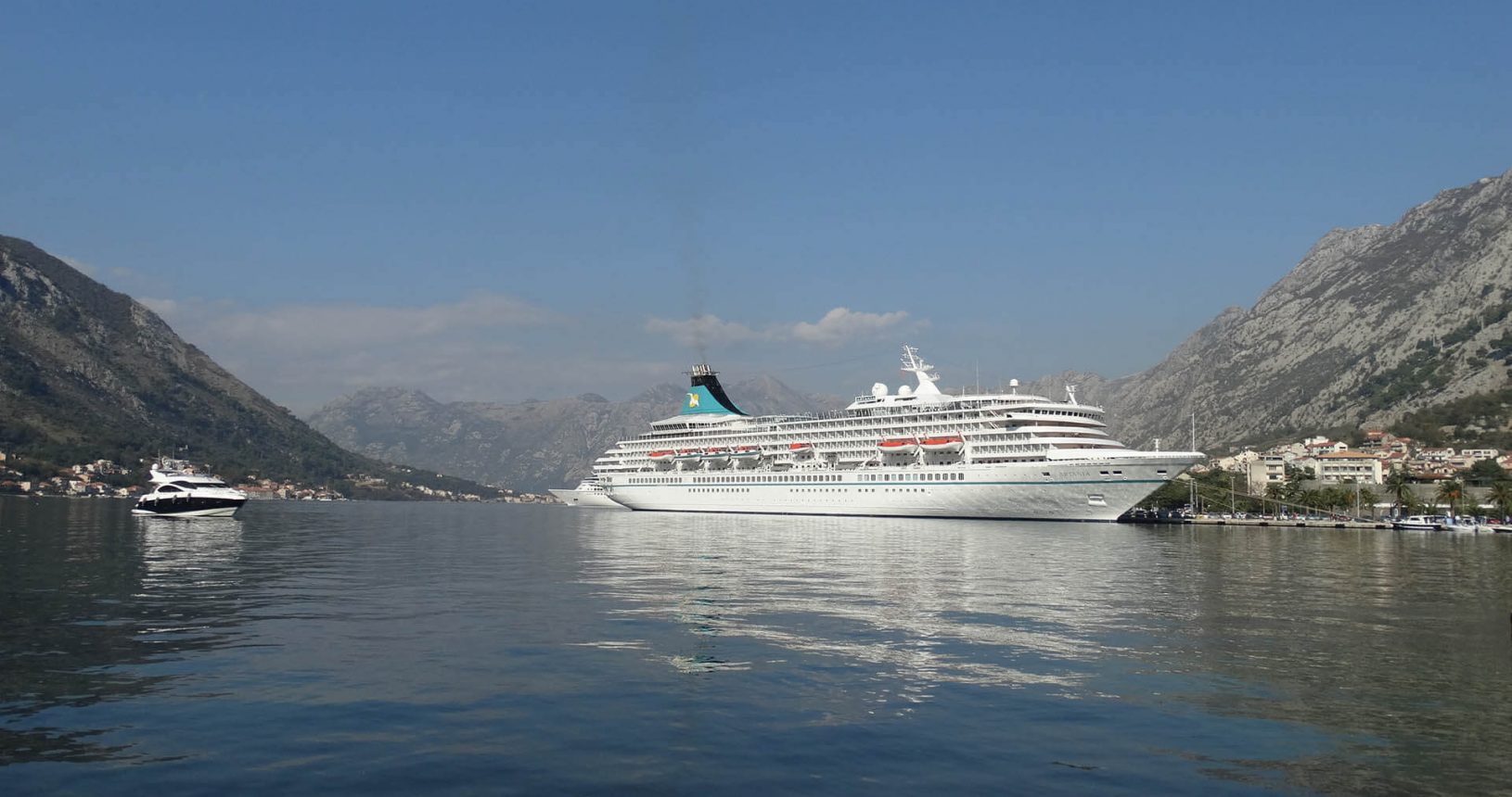 Kotor with cruise ship