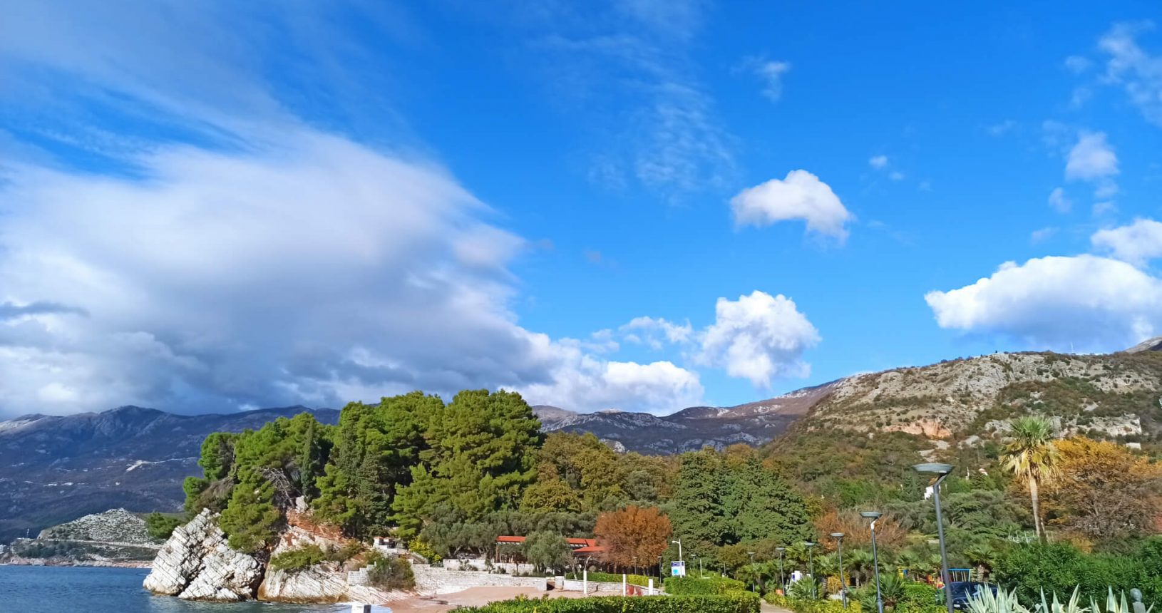 Park Sveti Stefan at autumn