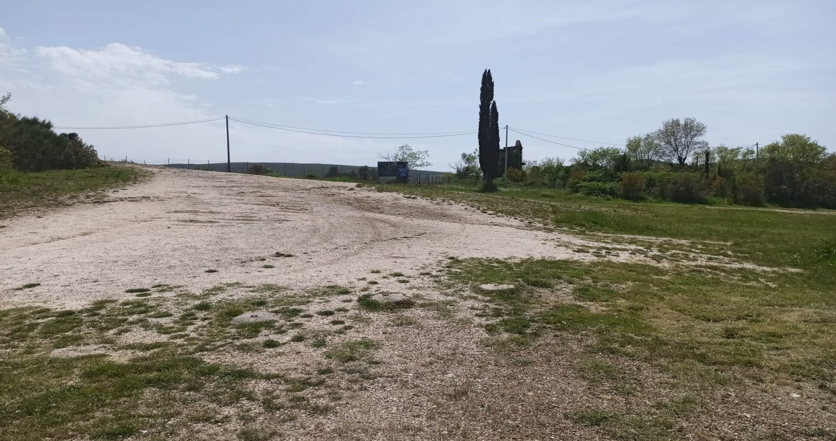 Kalardovo beach empty parking at Spring
