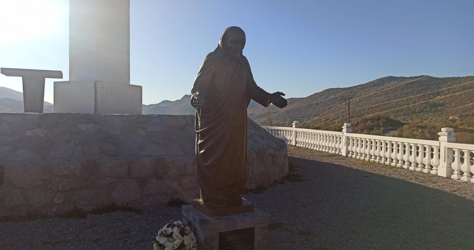 Mother Teresa Viewpoint with big cross and Jesus