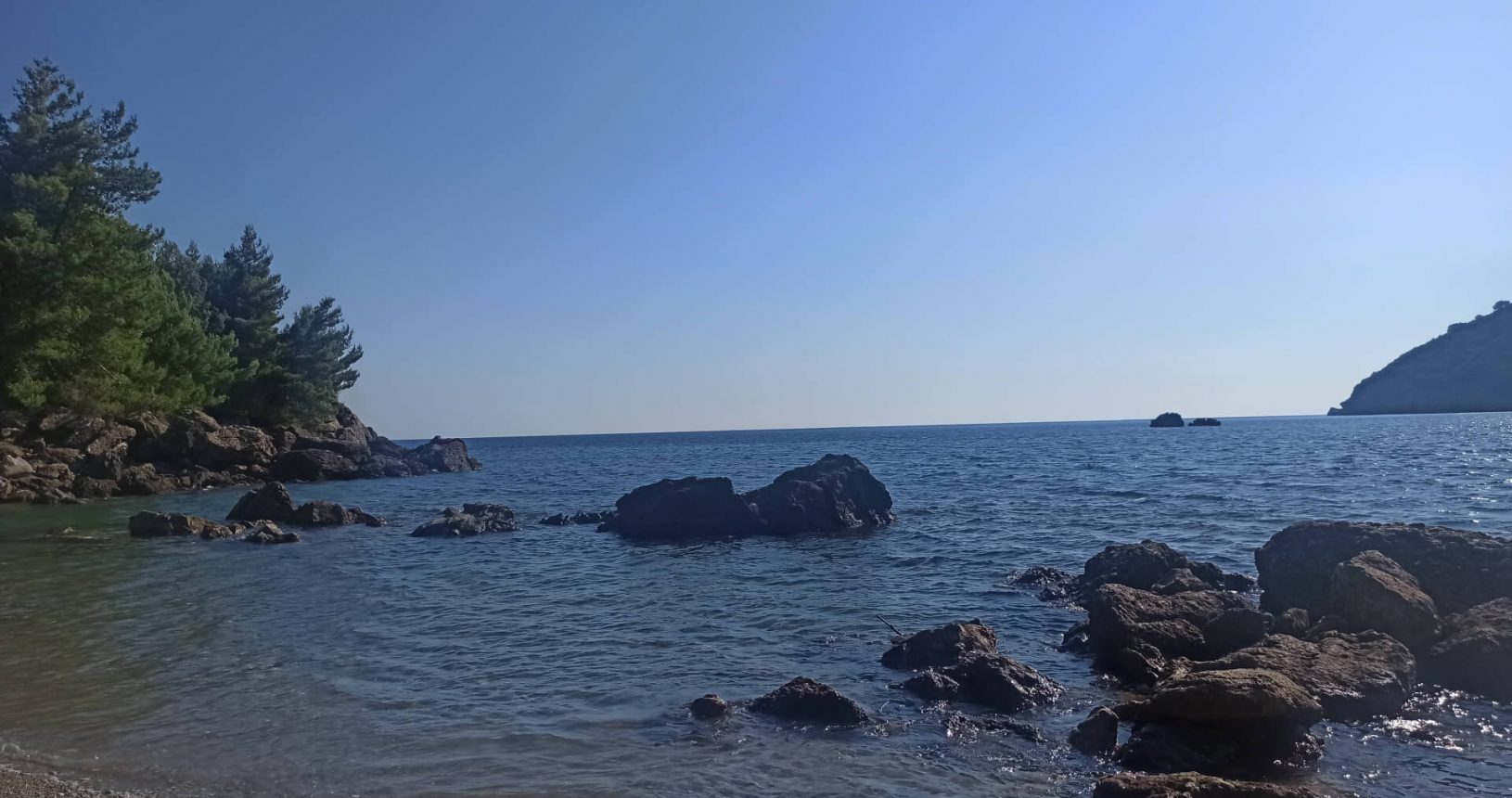 Stones at the sea at Little Maljevik Beach