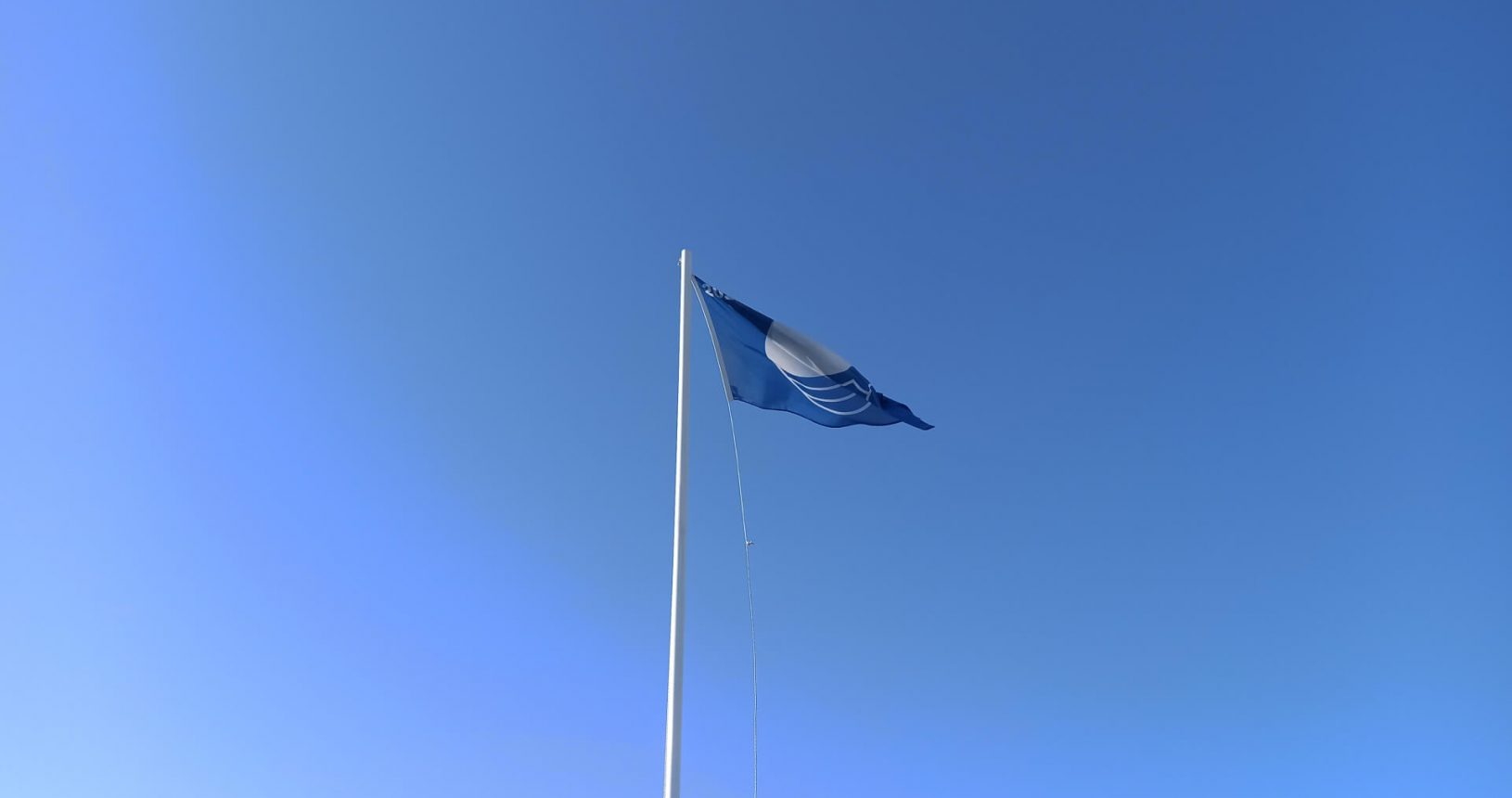 As Saranda Beach blue flag