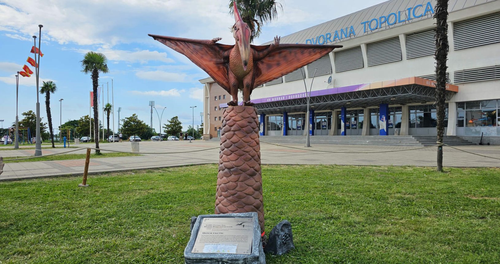 Flying dinosaur in Dino Park